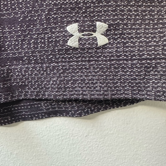 Under Armour Sleeveless Tank. Soft fabric workout tank. - Picture 3 of 3